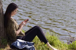 占いが心を癒す理由とは？過去を整理し未来へ進むメカニズム