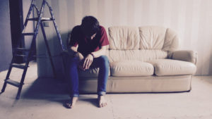 「疲れた」が口癖の彼…その裏にある本当の気持ちとは？対処法も解説